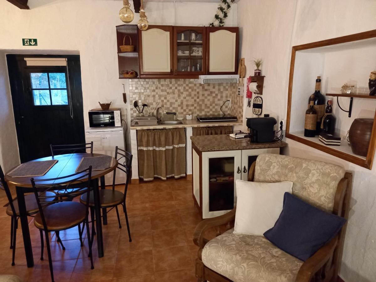 Casinha Da Lareira - Quintinha Dos Cavalos- Arruda Dos Vinhos Luaran gambar